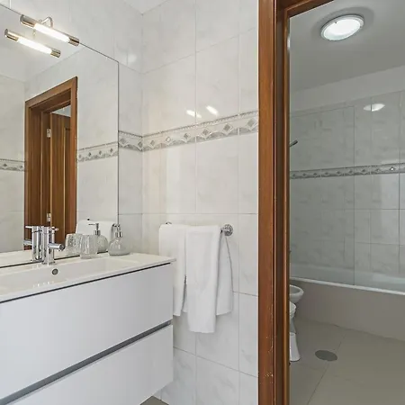 Achada I By An Island Aparthotel Funchal (Madeira)